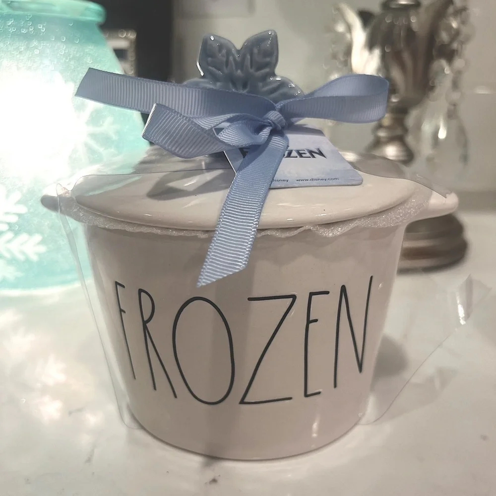Disney Rae Dunn Frozen Elsa Mini Casserole Ramekin Dish Pot